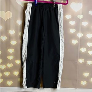 Nike workout capris